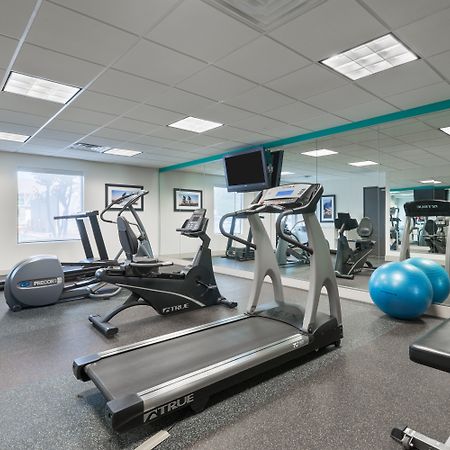 Holiday Inn Express Hotel & Suites Bentonville By Ihg Exteriör bild