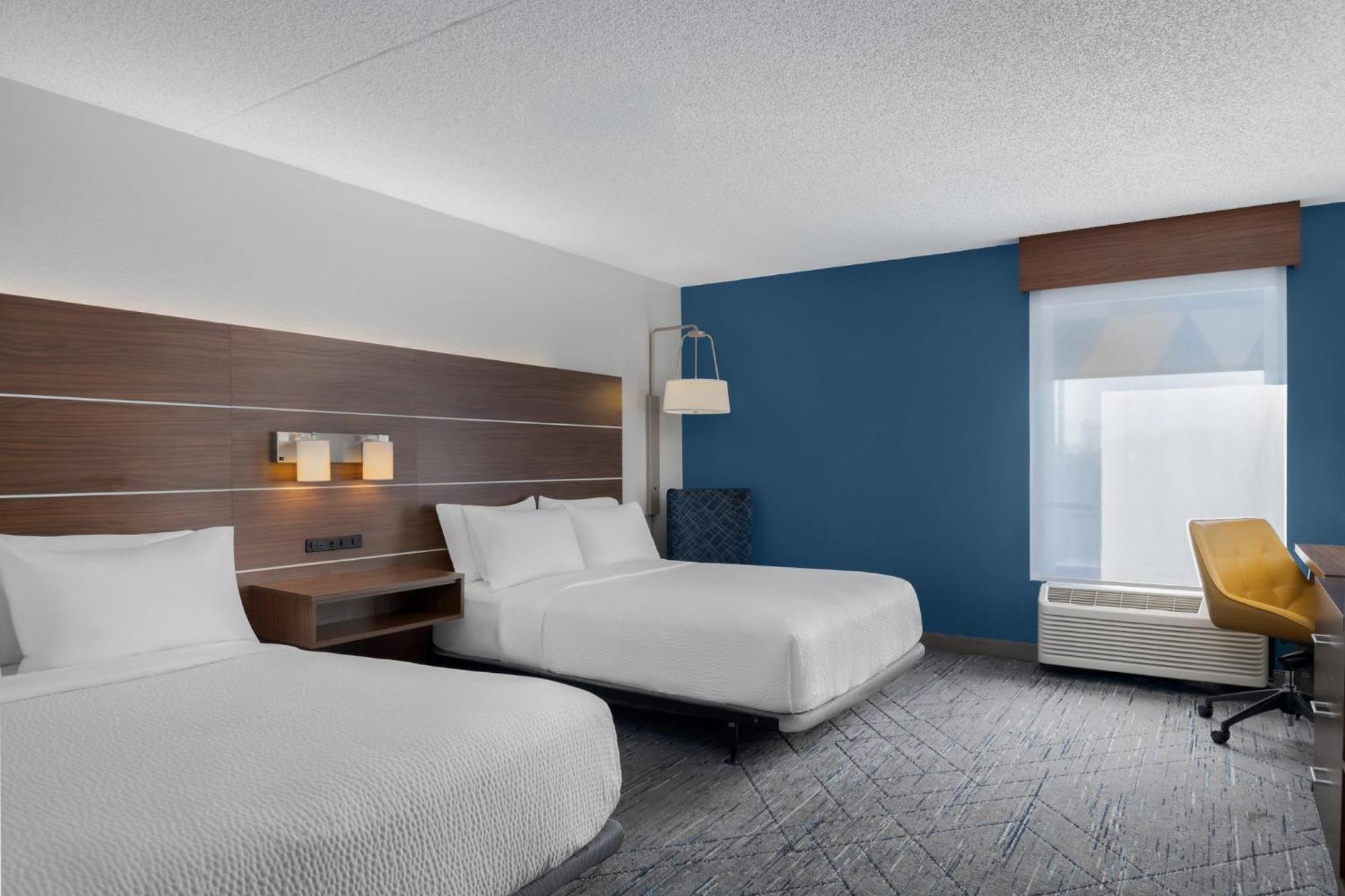 Holiday Inn Express Hotel & Suites Bentonville By Ihg Exteriör bild
