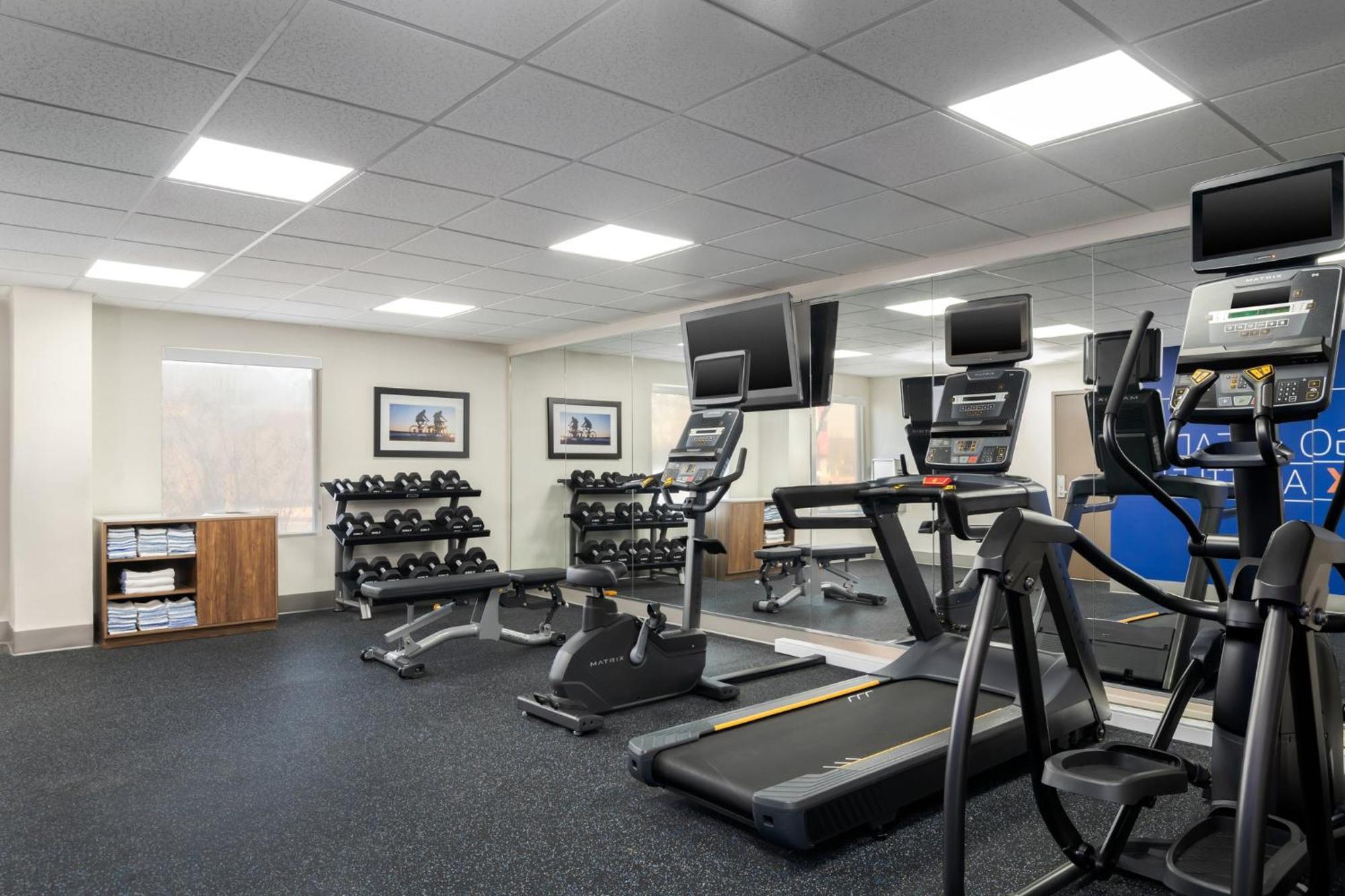 Holiday Inn Express Hotel & Suites Bentonville By Ihg Exteriör bild