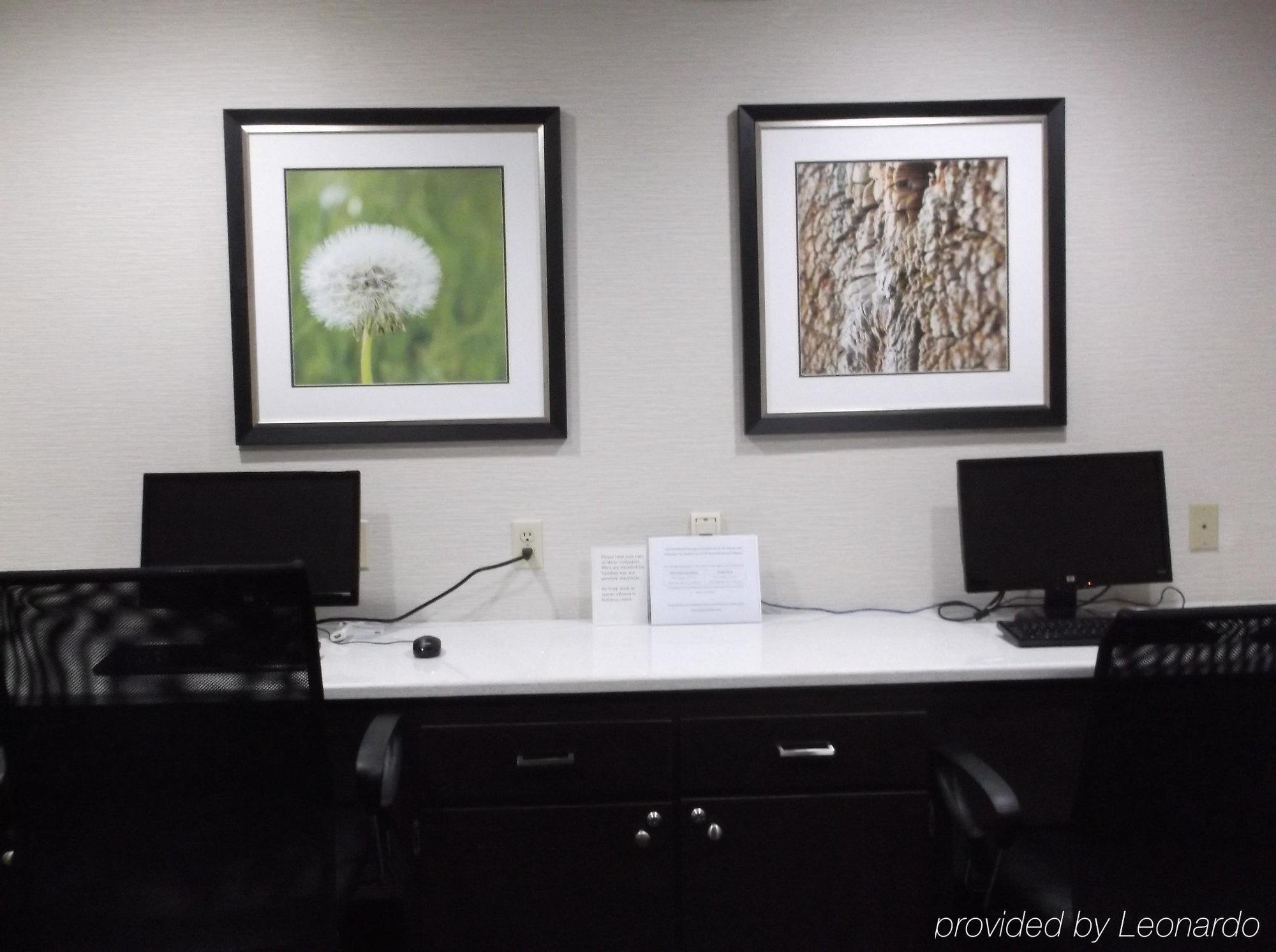 Holiday Inn Express Hotel & Suites Bentonville By Ihg Exteriör bild