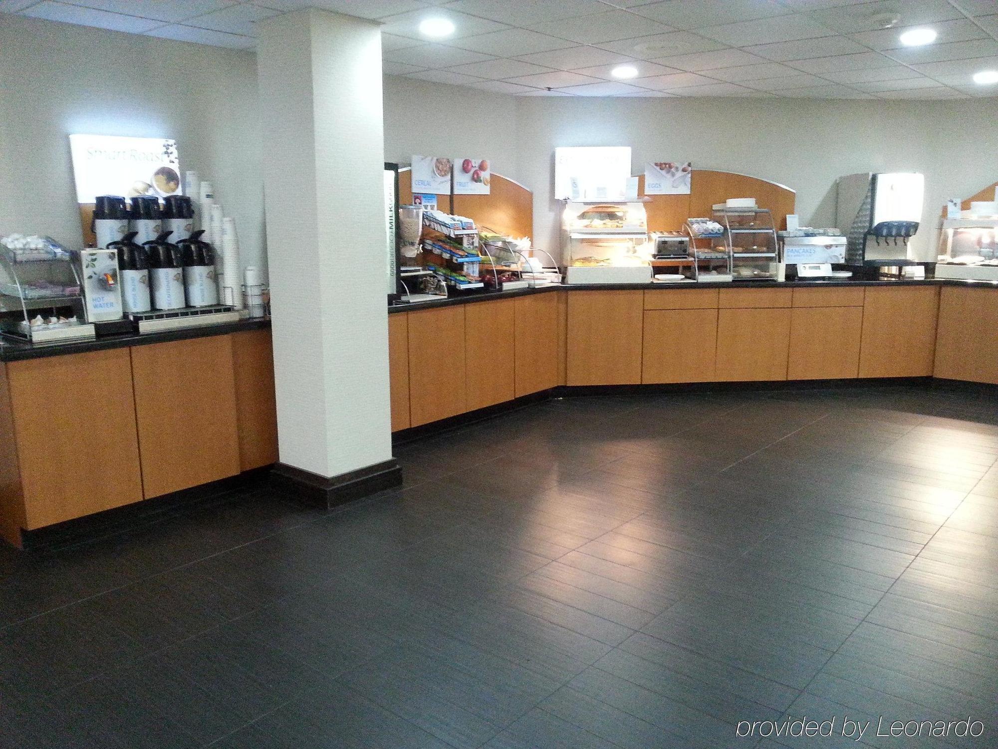 Holiday Inn Express Hotel & Suites Bentonville By Ihg Exteriör bild
